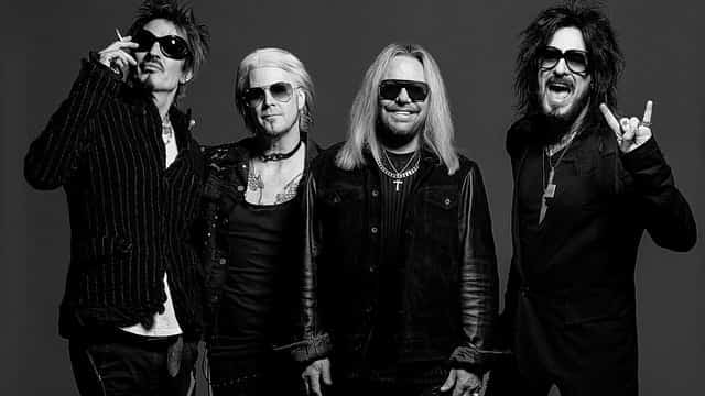 The Return Of The Carnival Of Sins: Mötley Crüe (Metal) — Event poster